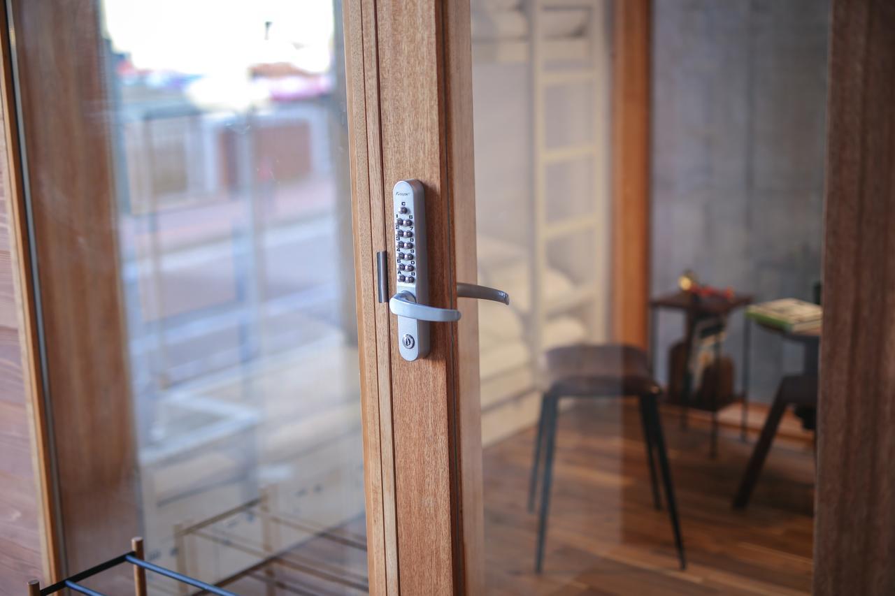 Tinys Yokohama Hinodecho Hostel Ngoại thất bức ảnh